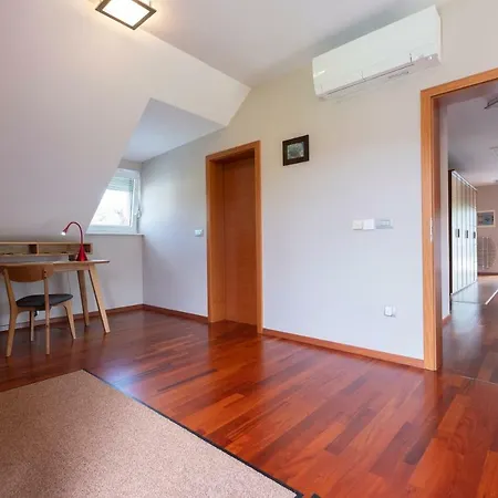 Apartamento Apple Garden **** *