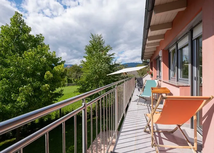 Apple Garden **** アパート ブレッド